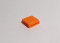 table basse carrée orange